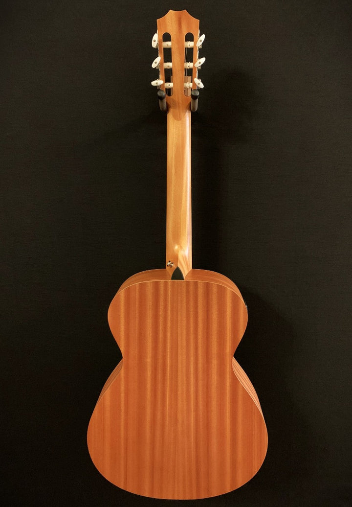 Academy 12E-N