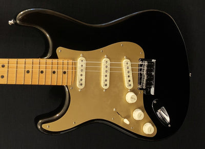 AMERICAN ULTRA STRATOCASTER® LEFT-HAND