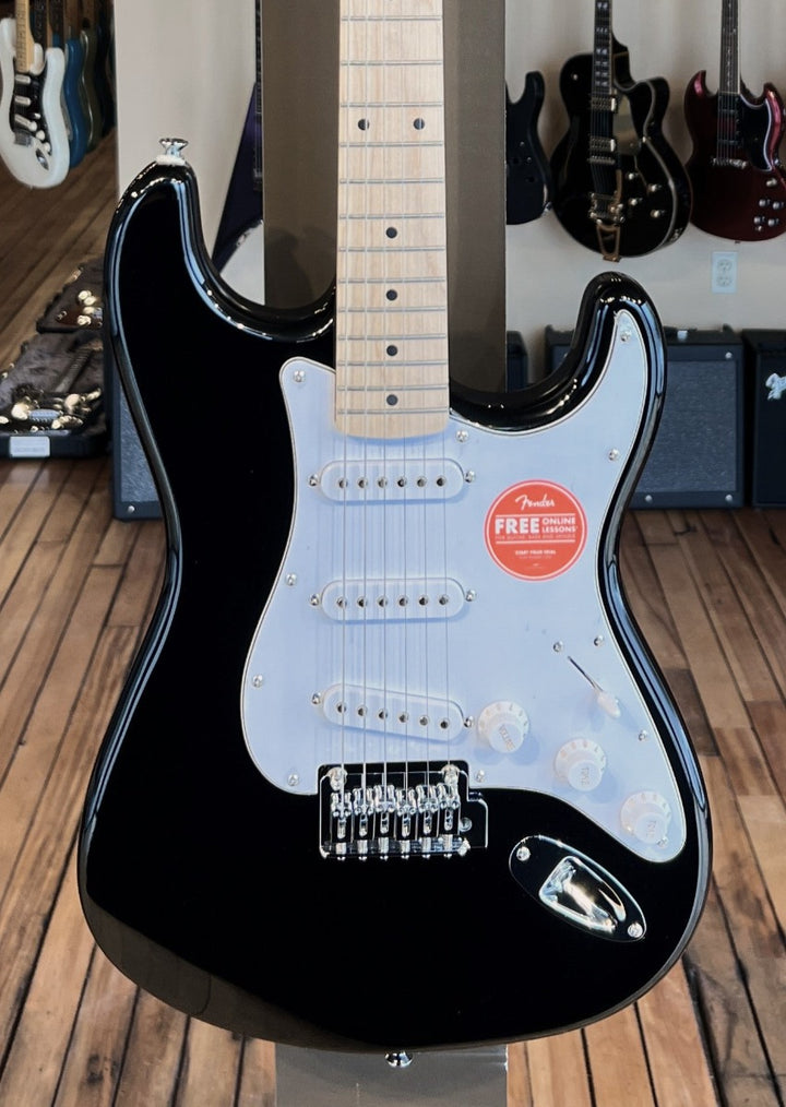 AFFINITY SERIES™ STRATOCASTER®-Black