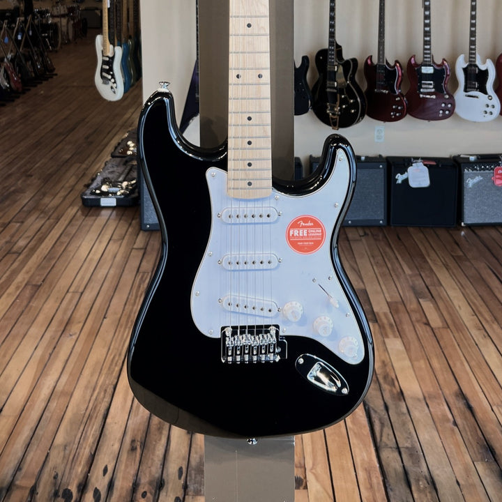AFFINITY SERIES™ STRATOCASTER®-Black