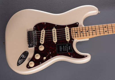 Player Plus Stratocaster - Olympic Pearl