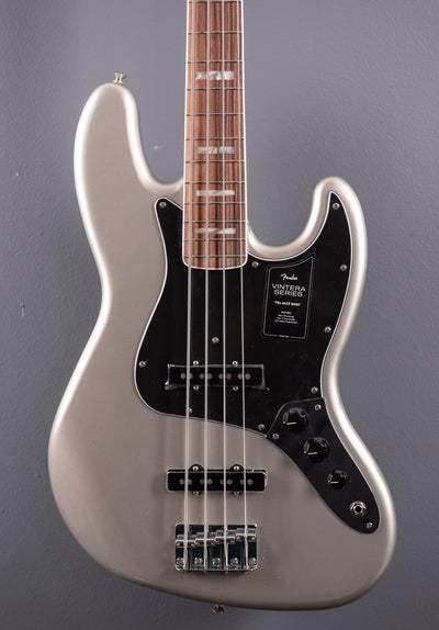 Vintera 70's Jazz Bass - Inca Silver