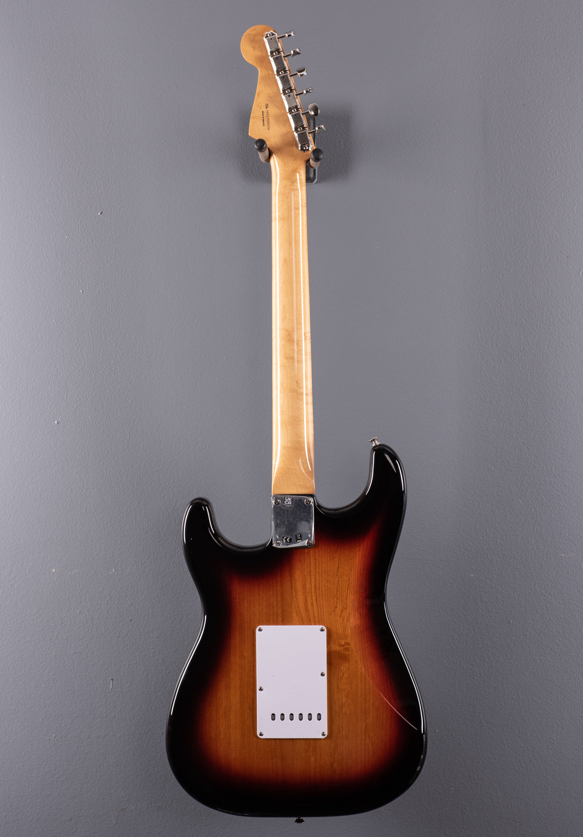 Vintera 60’s Stratocaster – 3 Color Sunburst