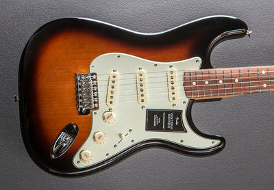 Vintera 60’s Stratocaster – 3 Color Sunburst