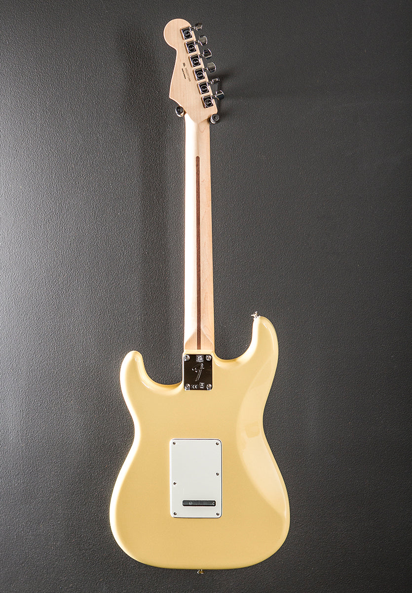 Player Stratocaster - Buttercream w/Maple