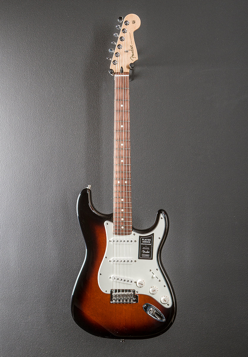 Player Stratocaster - 3 Color Sunburst w/Pau Ferro