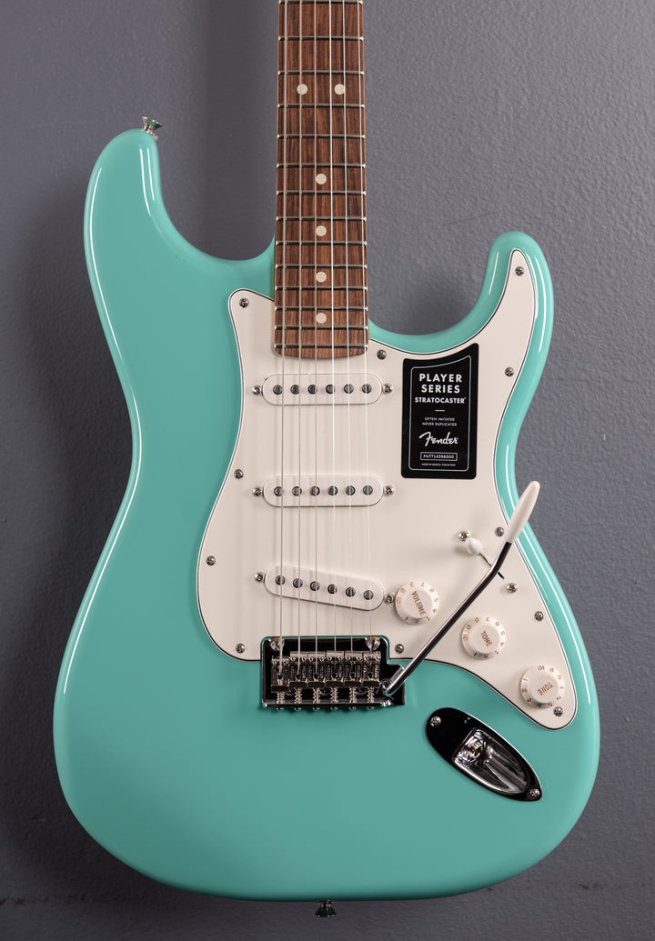 Player Stratocaster - Sea Foam Green w/Pau Ferro