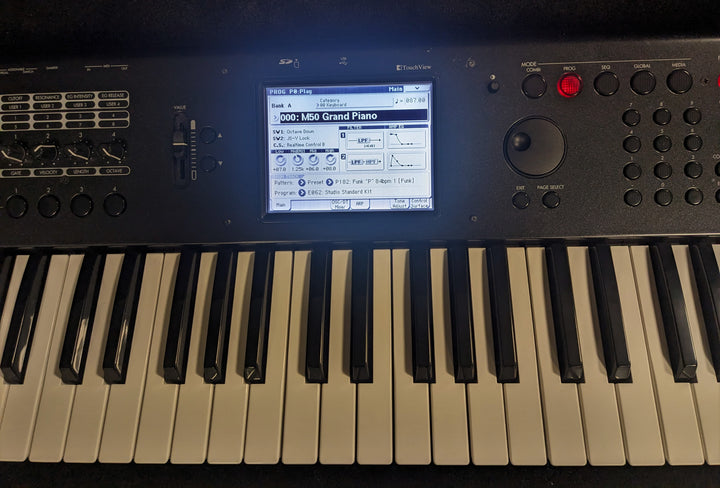 M50 Synthesizer Workstation with Gator Carrying Case, Recent