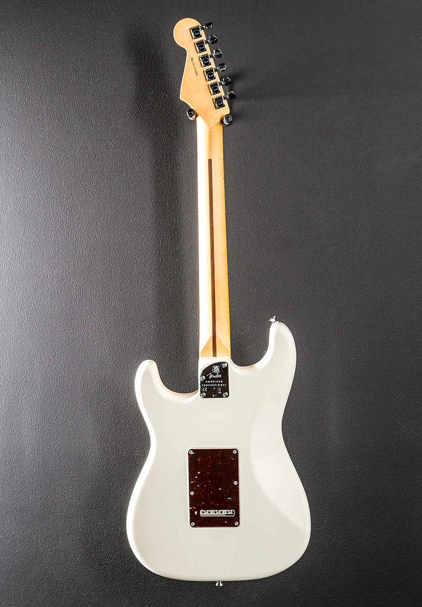 American Professional II Stratocaster – Olympic White w/Maple