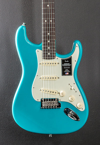 American Professional II Stratocaster – Miami Blue w/Rosewood