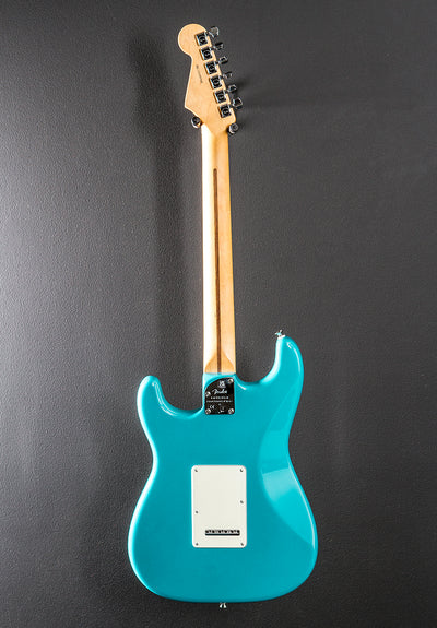 American Professional II Stratocaster – Miami Blue w/Rosewood