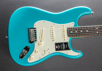 American Professional II Stratocaster – Miami Blue w/Rosewood