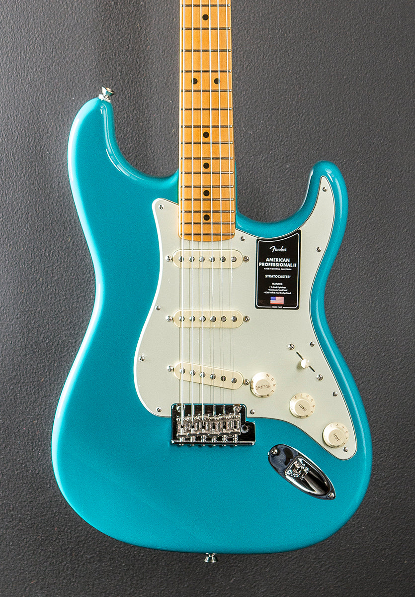 American Professional II Stratocaster – Miami Blue w/Maple