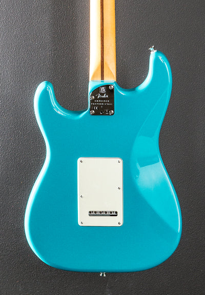 American Professional II Stratocaster – Miami Blue w/Maple