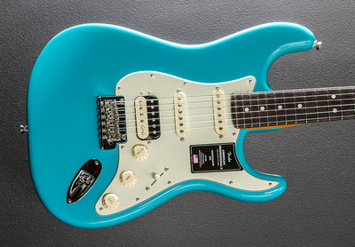 American Professional II Stratocaster HSS - Miami Blue w/Rosewood