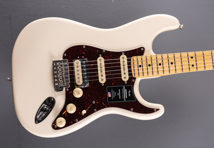 American Professional II Stratocaster HSS - Olympic White w/Maple