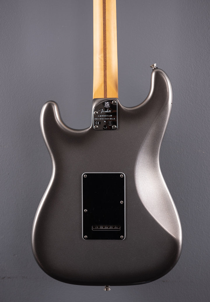 American Professional II Stratocaster HSS - Mercury w/Rosewood