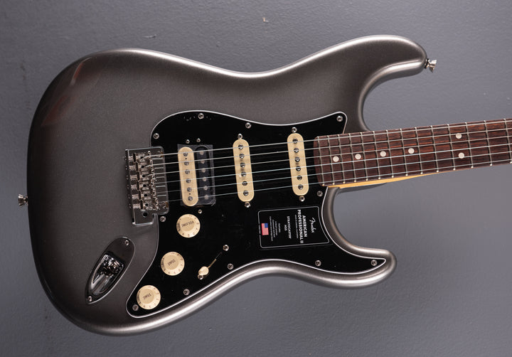 American Professional II Stratocaster HSS - Mercury w/Rosewood