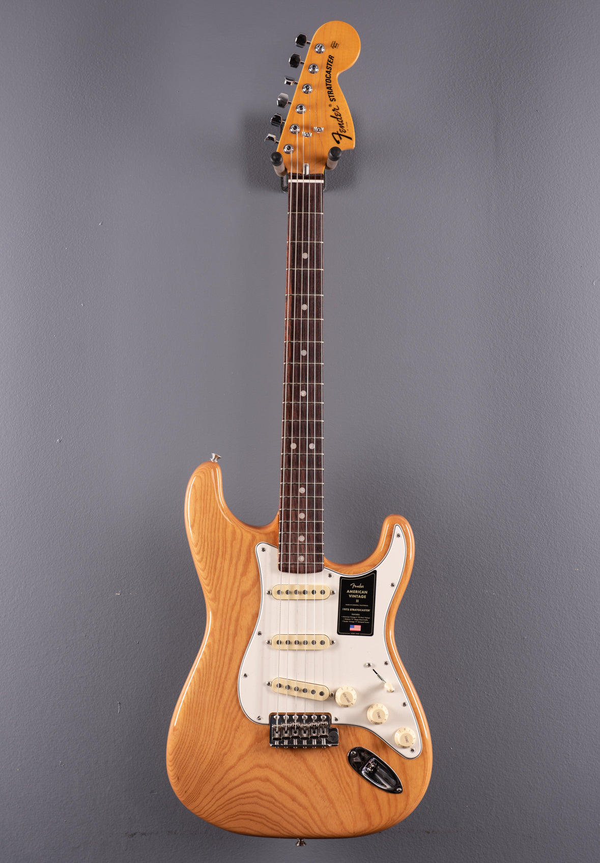 American Vintage II 1973 Stratocaster - Aged Natural w/Maple