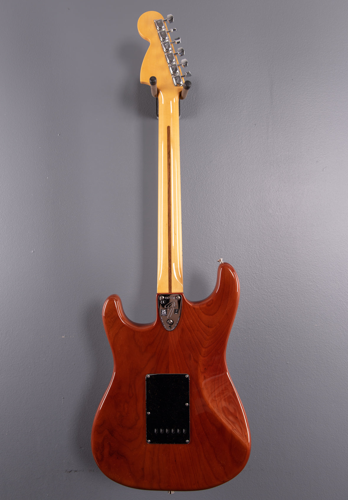 American Vintage II 1973 Stratocaster - Mocha w/Maple American Vintage II 1973 Stratocaster - Mocha w/Maple