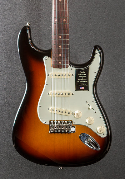 American Vintage II 1961 Stratocaster - 3 Color Sunburst