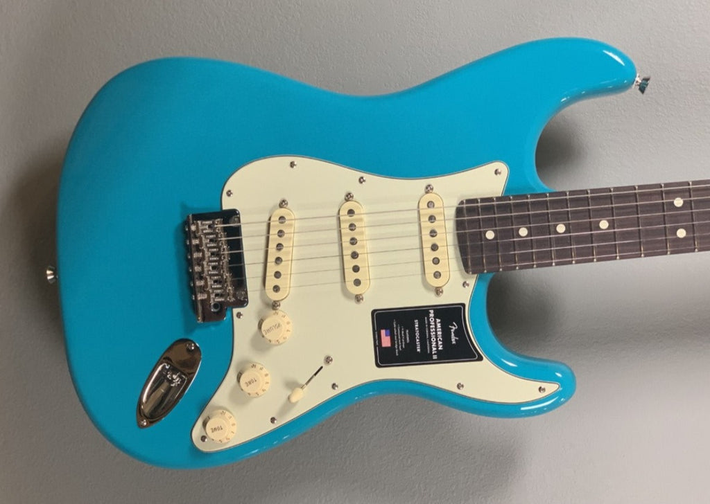 AMERICAN PROFESSIONAL II STRATOCASTER®- Miami Blue – Dave's Guitar