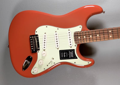 Limited Edition Player Stratocaster-Fiesta Red