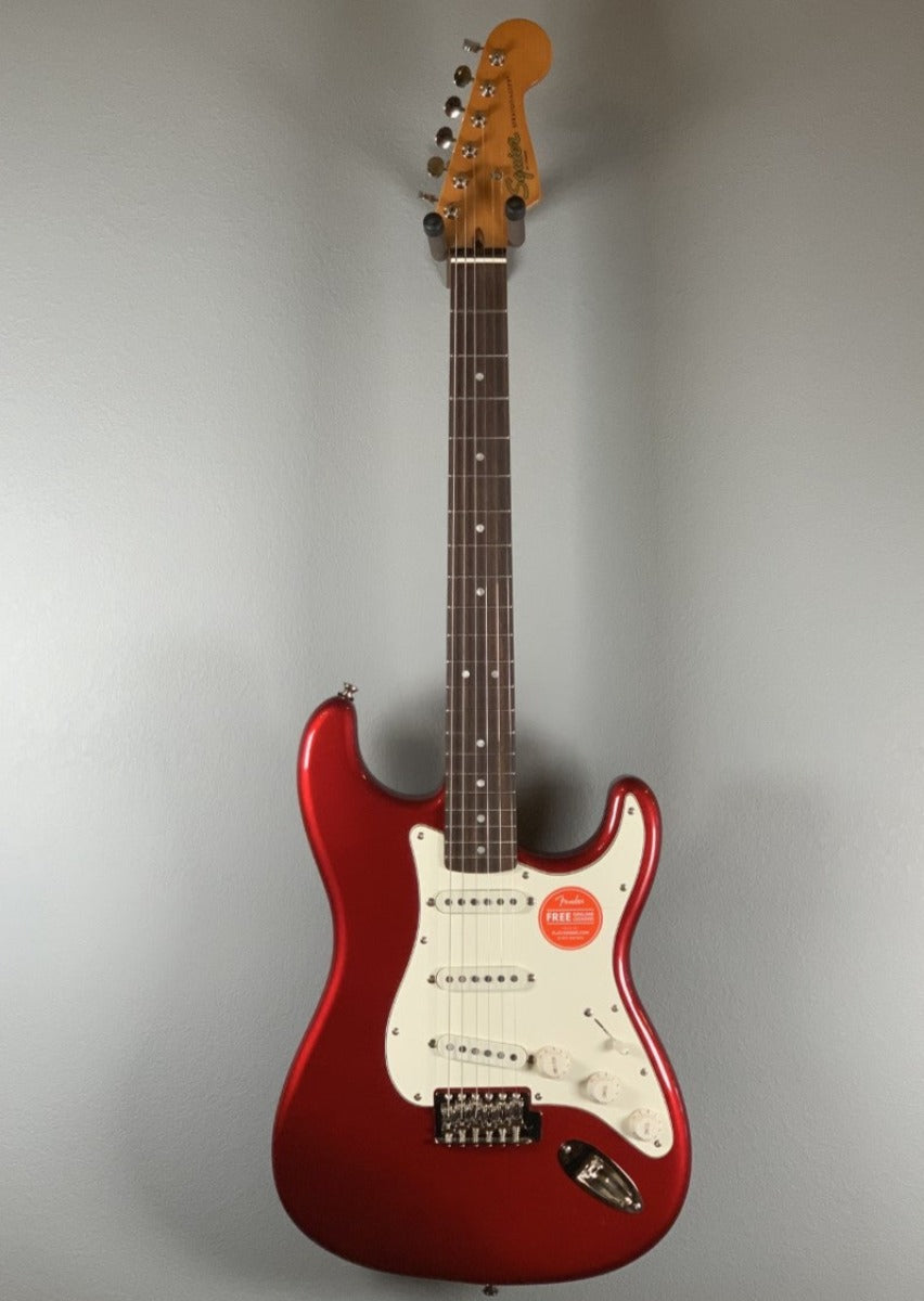 CLASSIC VIBE '60S STRATOCASTER®- Candy Apple Red