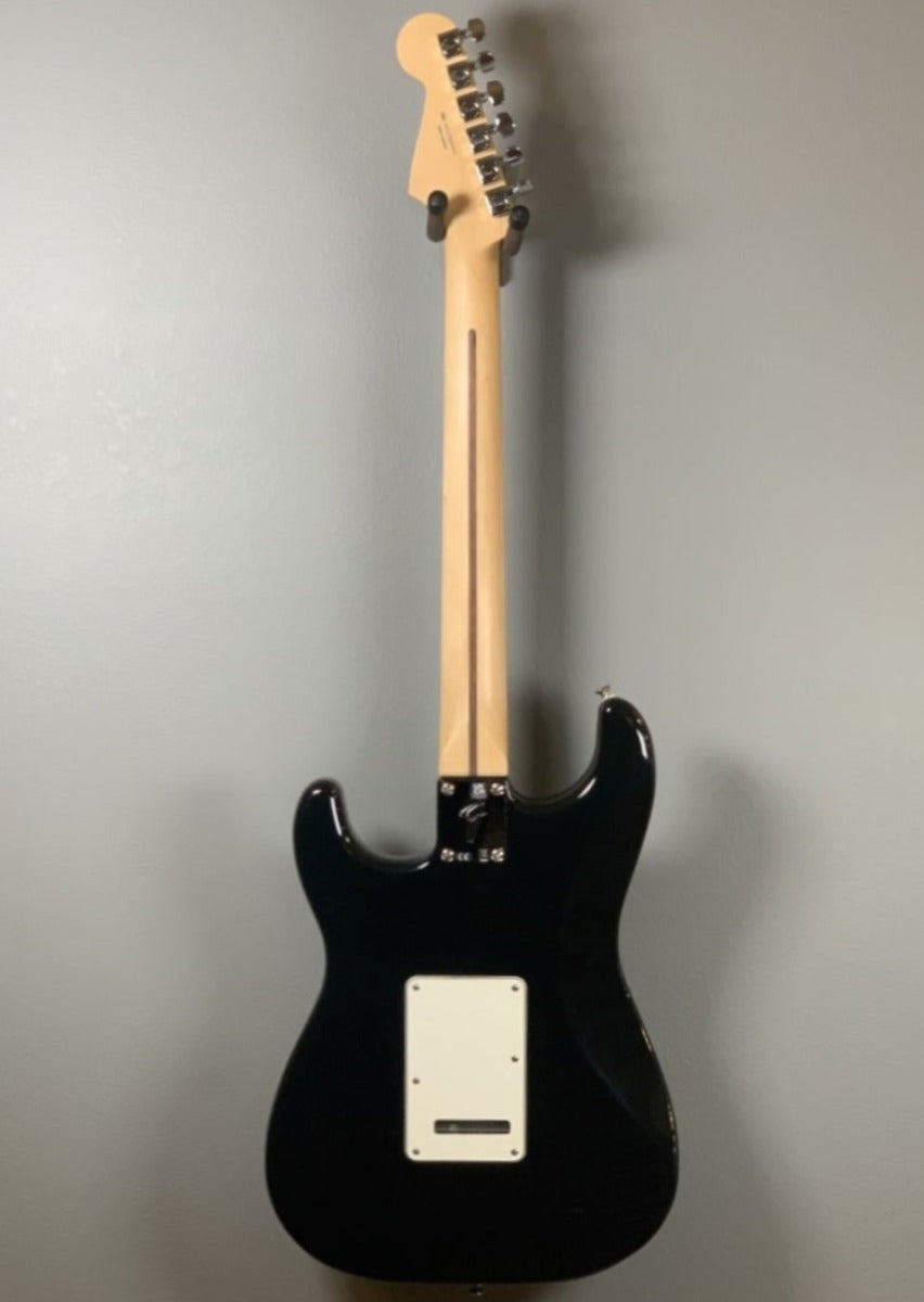 PLAYER STRATOCASTER®-Black