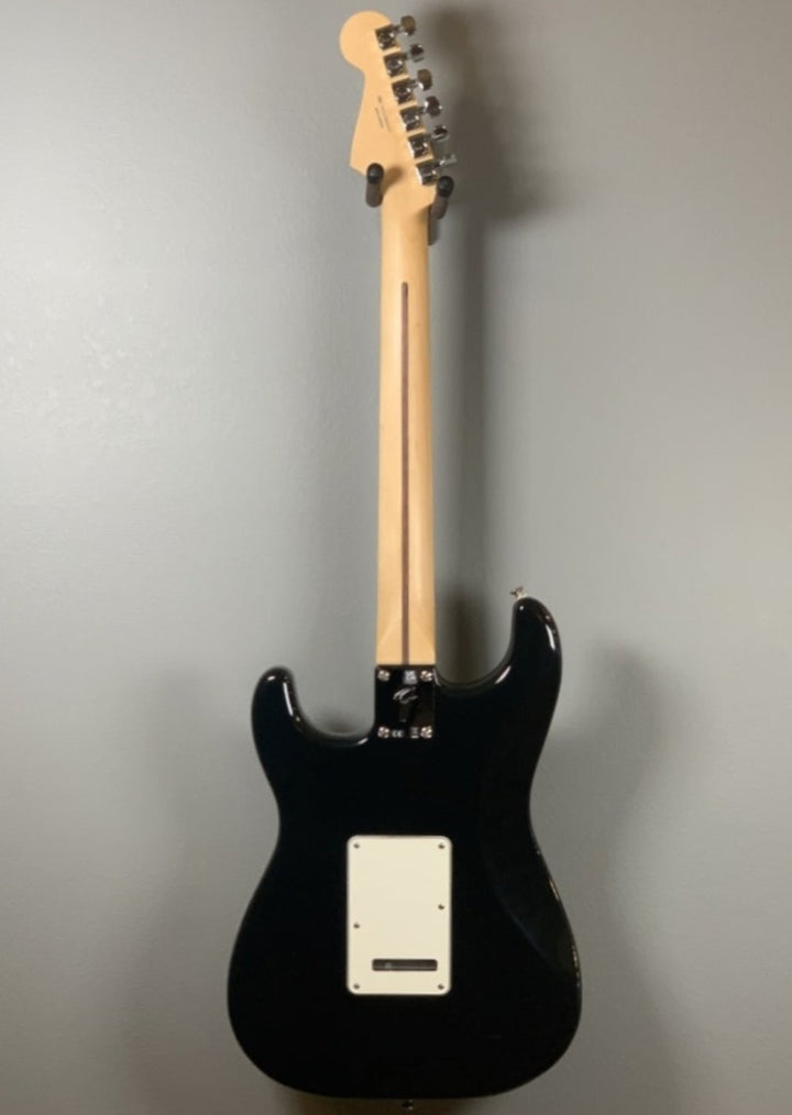PLAYER STRATOCASTER®-Black